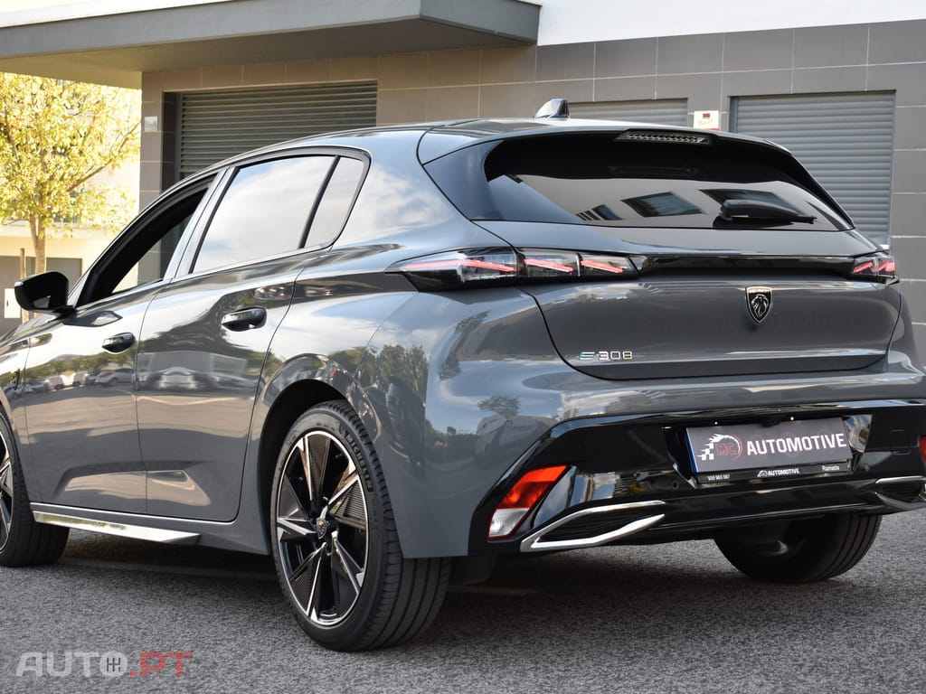 Peugeot E-308 54 kWh GT