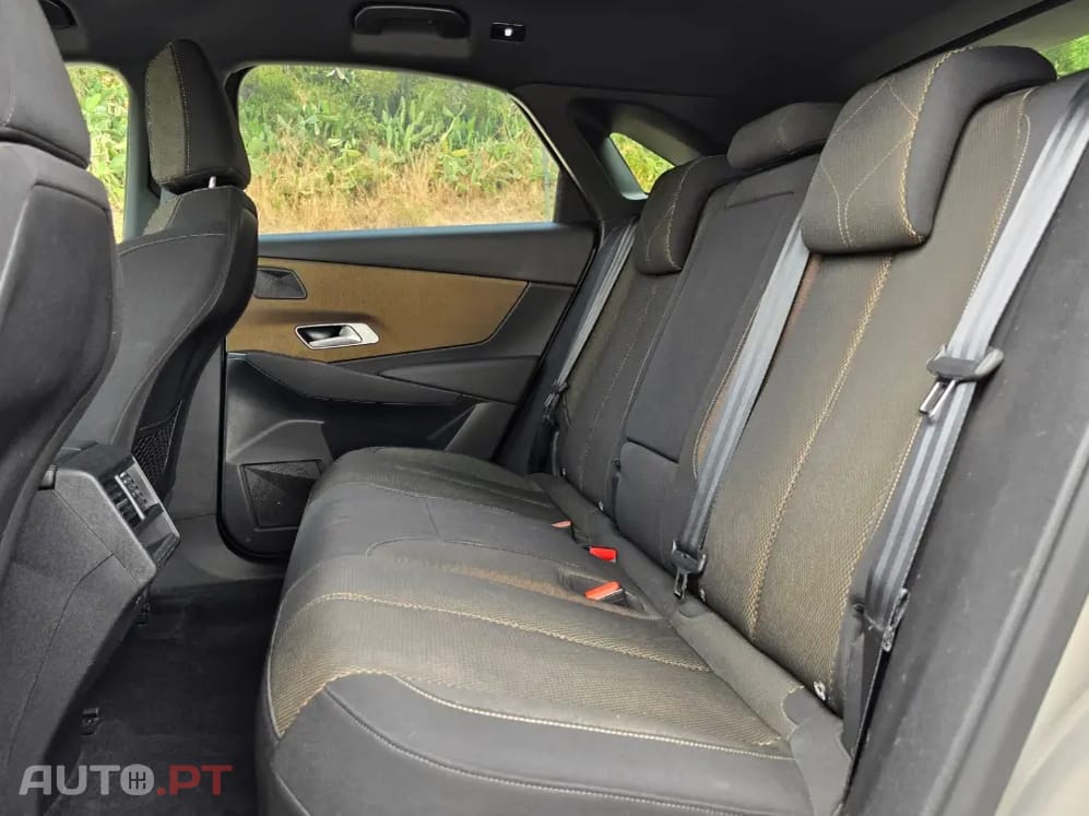 DS DS7 Crossback E-Tense Bastille+ EAT8