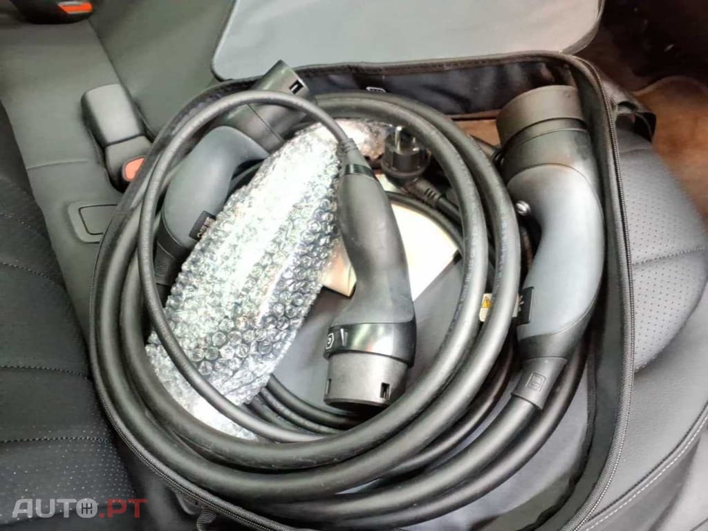 Mercedes-Benz EQE 350+ Electric Art