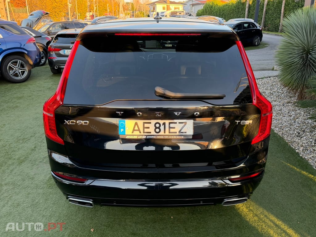 Volvo XC90 2.0 T8 PHEV R-Design AWD