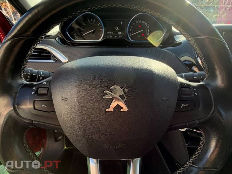 Peugeot 2008 1.2 PureTech Allure EAT6