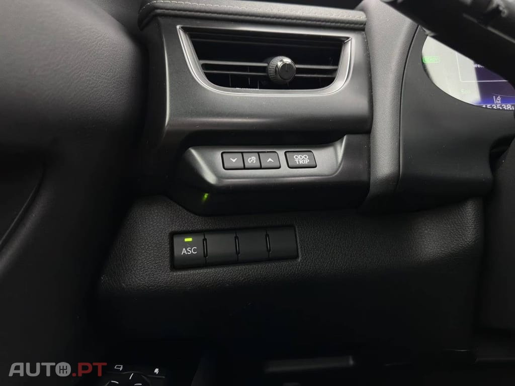 Lexus UX Luxury