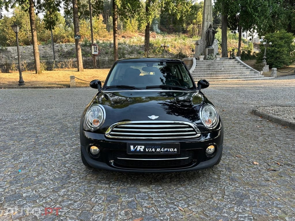MINI Cooper Cooper D