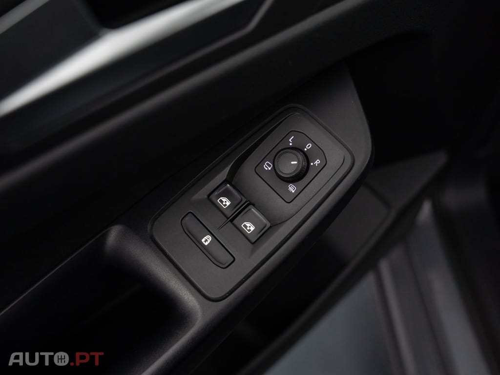 Ford Tourneo Grand 2.0 TDCi Active