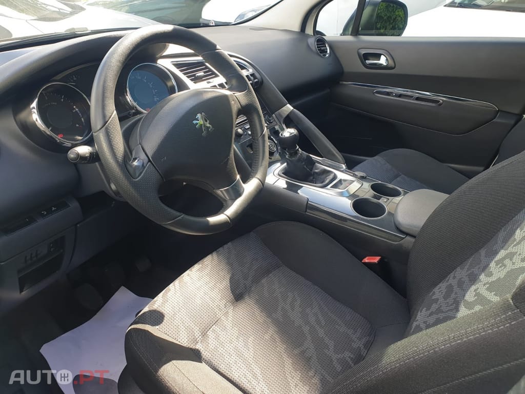 Peugeot 3008 1.6 HDi Active