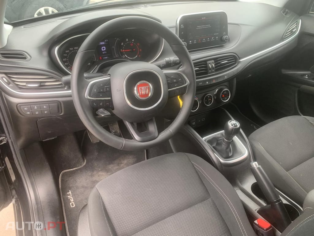 Fiat Tipo SEDAN