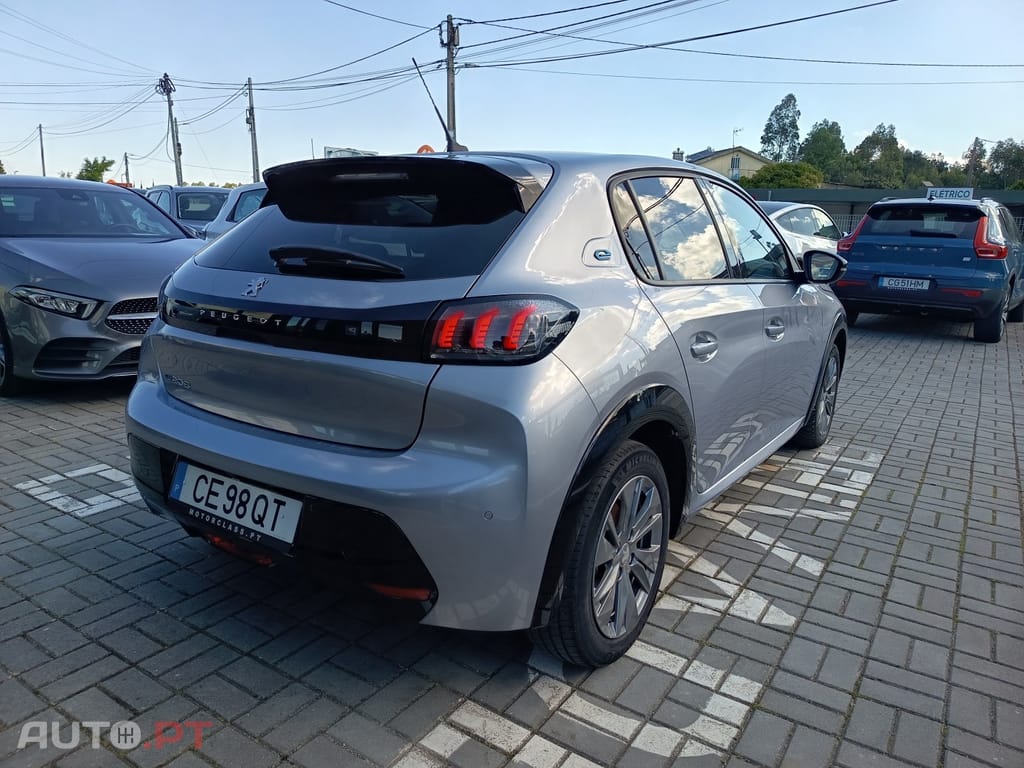Peugeot E-208 50 kWh Allure