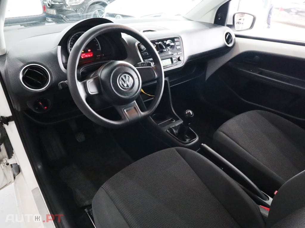 Volkswagen Up! 1.0 Take