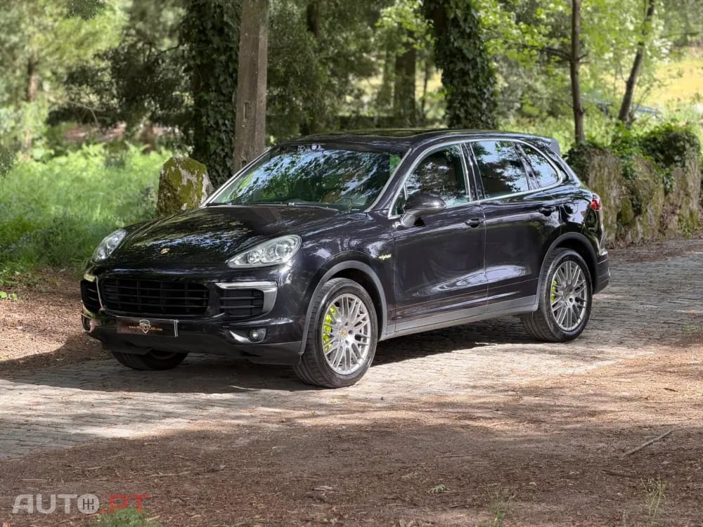 Porsche Cayenne S E-Hybrid Platinum Edition