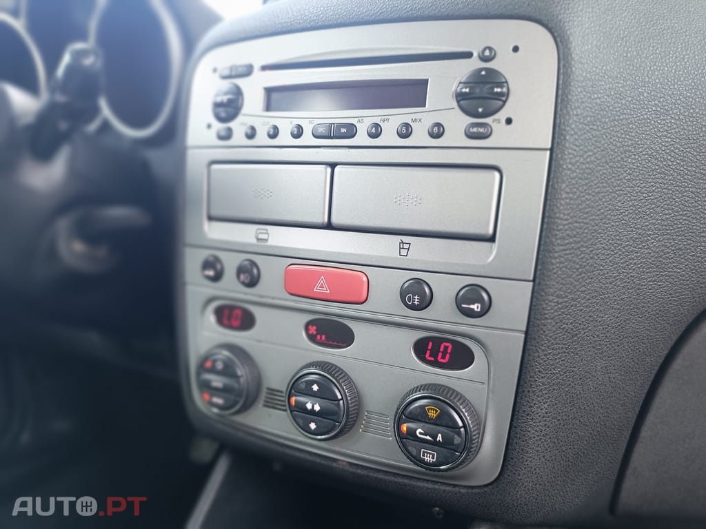 Alfa Romeo 147 1.6 TS Distinctive