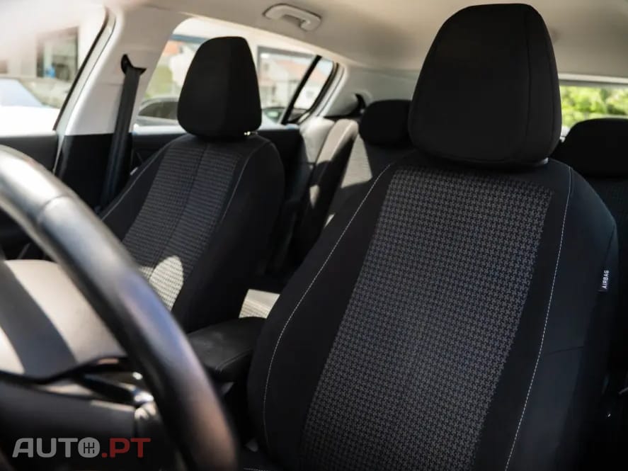 Peugeot 308 1.5 BlueHDi Business Line