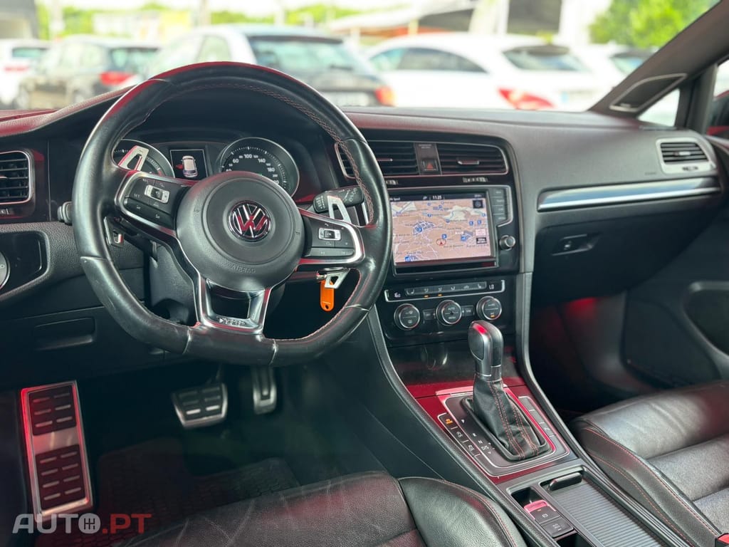 Volkswagen Golf 2.0 TSi GTi DSG Performance