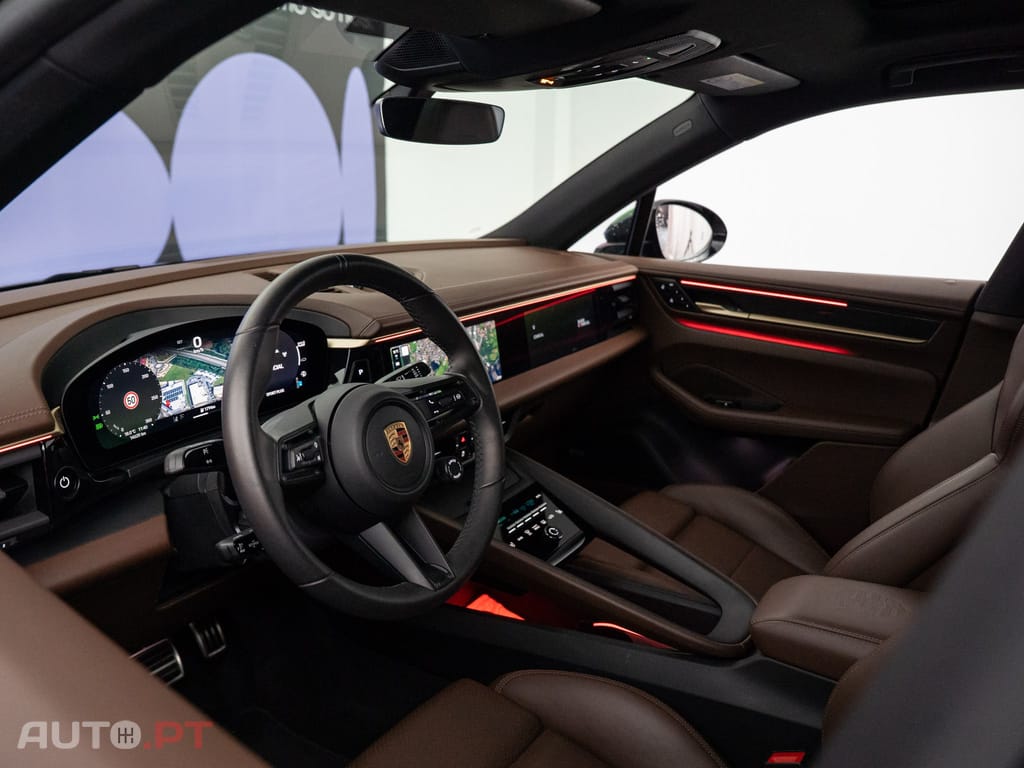 Porsche Macan Electric 4