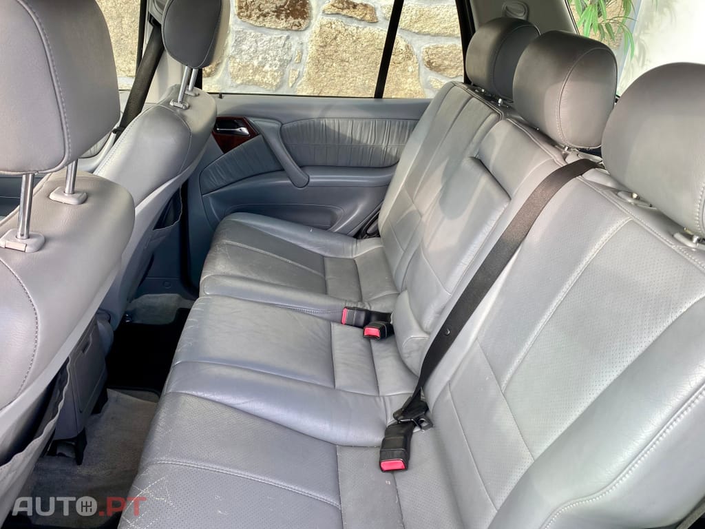 Mercedes-Benz ML 270 CDI 7 Lugares