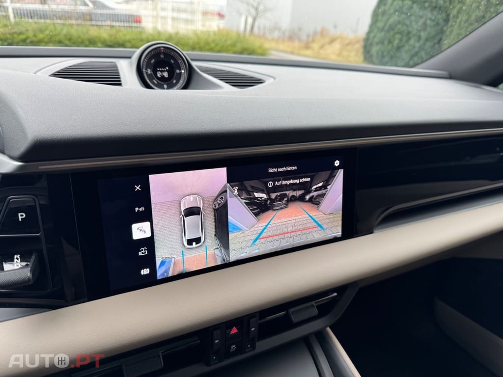 Porsche Macan 4