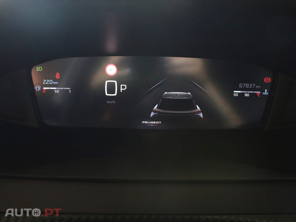 Peugeot 2008 1.2 PureTech Allure EAT8