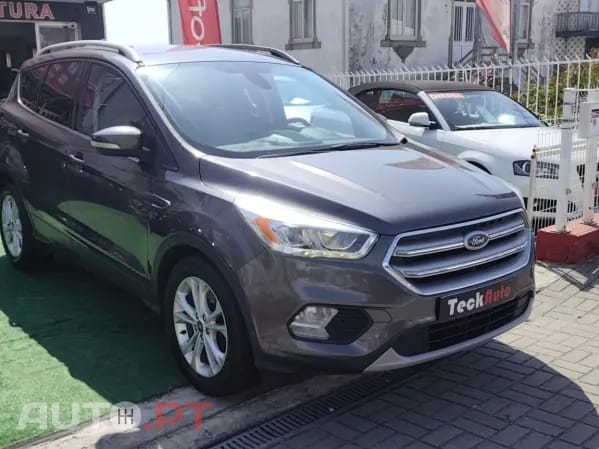 Ford Kuga 1.5 TDCi EcoBlue Titanium