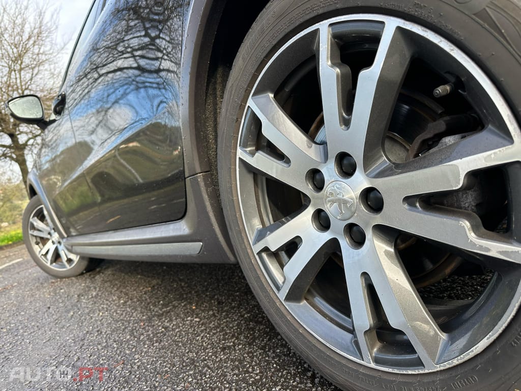 Peugeot 508 RXH 2.0 HDi Hybrid4 Limited Edition 2-Tronic