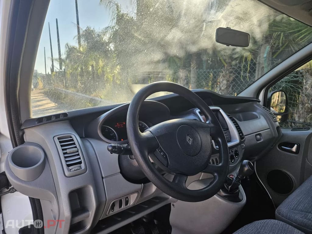 Renault Trafic  LH1