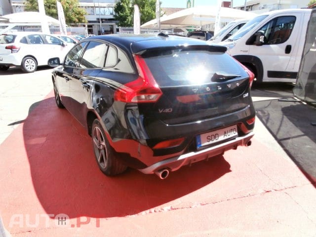 Volvo V40 2.0 D2 R-Design