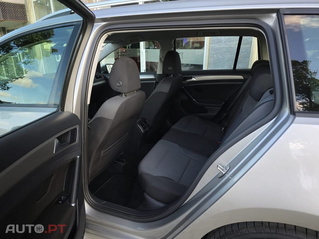 Volkswagen Golf Variant 1.6 TDi BlueMotion Confortline