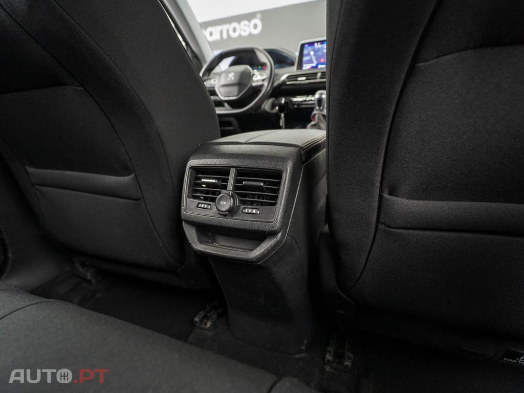 Peugeot 3008 1.5 BlueHDi Style
