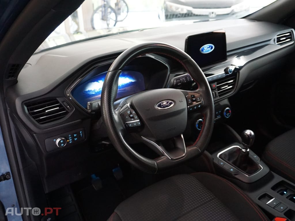 Ford Kuga 1.5 EcoBoost ST-LINE X