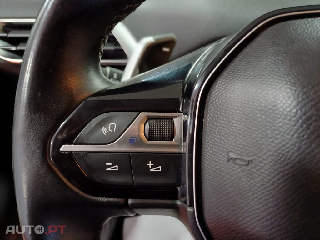 Peugeot 3008 1.5 BlueHDi Allure EAT8