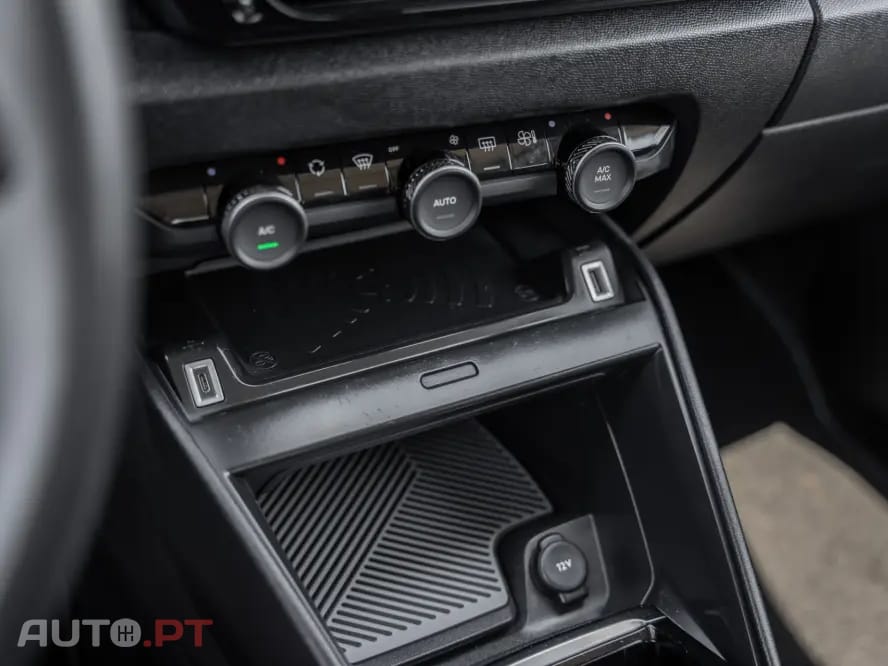 Citroen e-C4 X Shine
