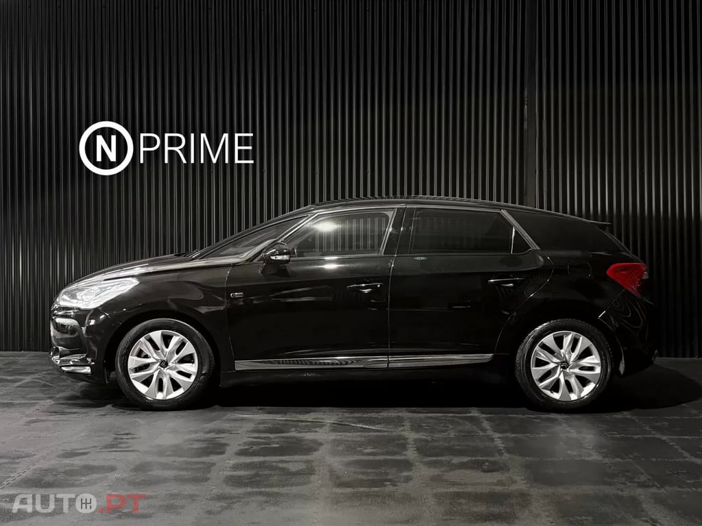 Citroen DS5 2.0 HDi Hybrid4 Sport Chic CMP6