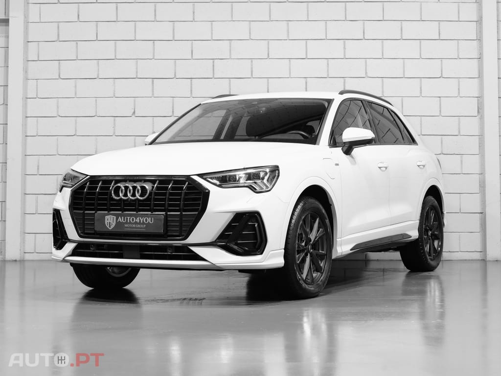Audi Q3 45 TFSIe S line S tronic