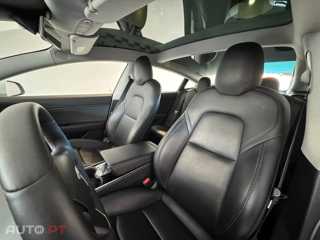 Tesla Model 3 Long-Range Dual Motor AWD