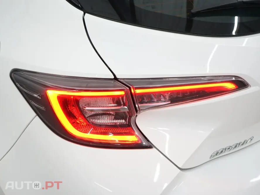 Toyota Corolla 1.8 Hybrid Active