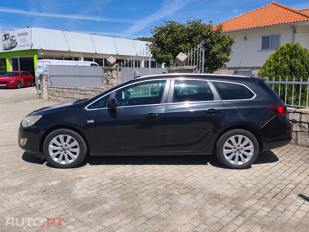 Opel Astra J Sports Tourer 1.7 CDTI