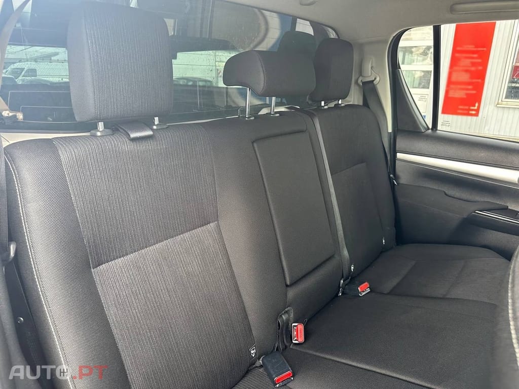 Toyota Hilux 2.4 D-4D 4WD