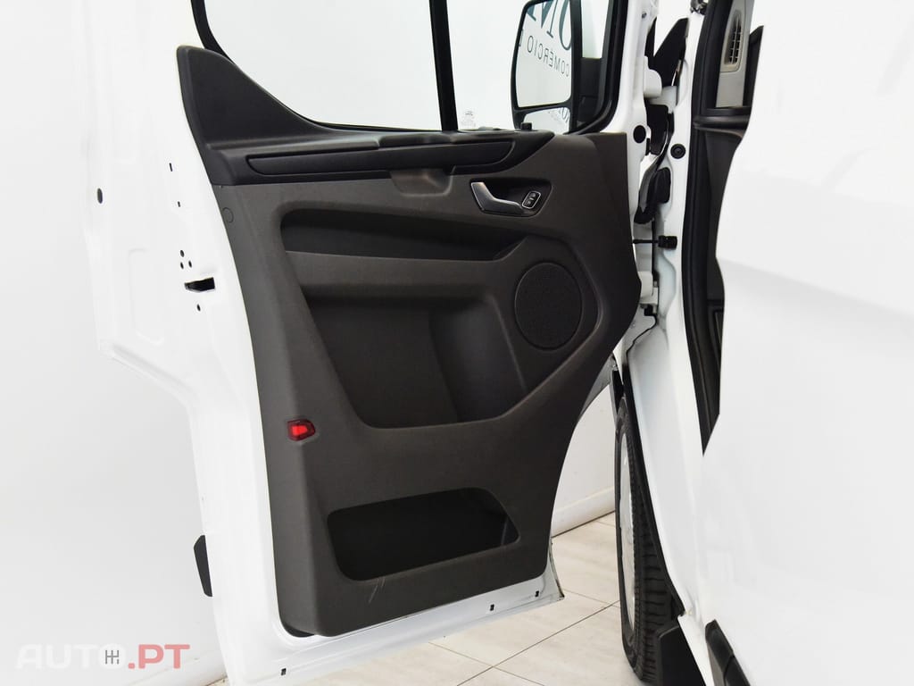Ford Transit Custom 280L1 2.0 TDCi H1-Tecto Baixo Trend Aut.