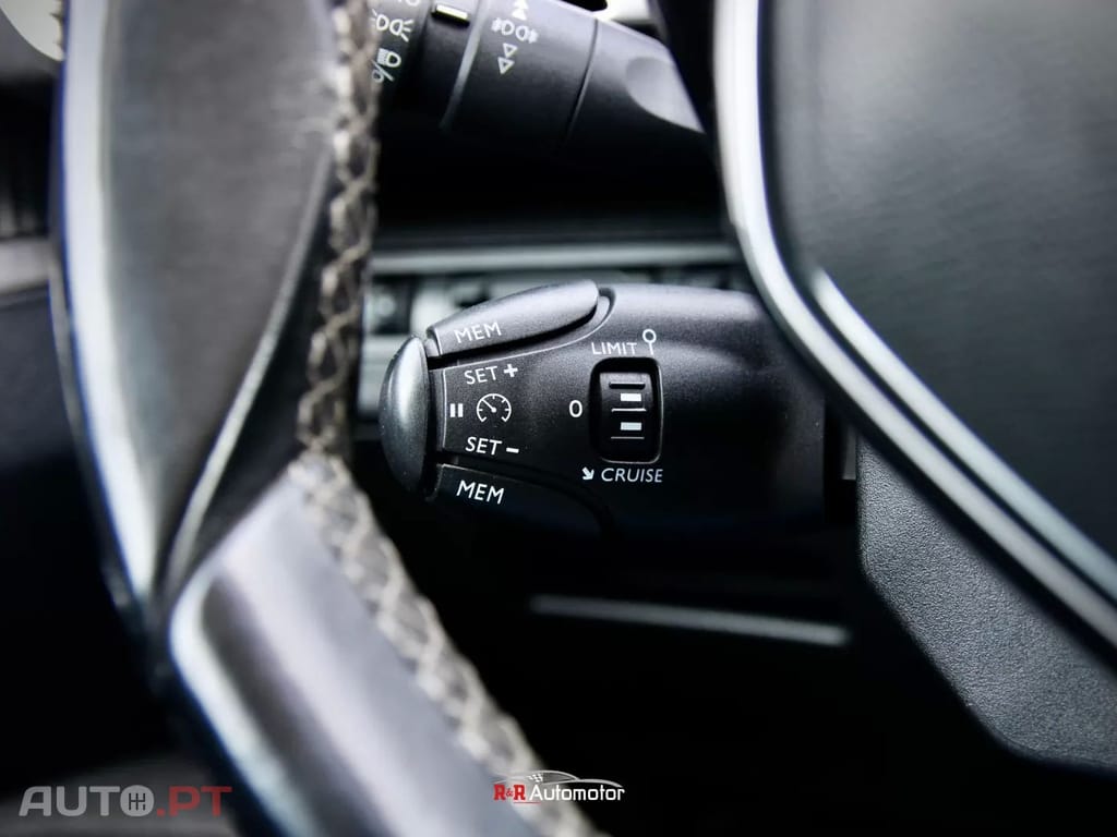 Peugeot 3008 1.5 BlueHDi Active