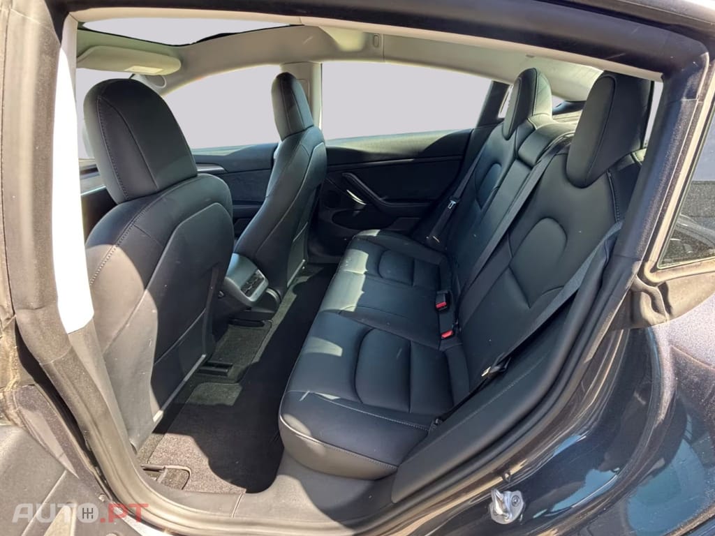 Tesla Model 3 Long Range Dual AWD I.V.A DEDUTIVEL