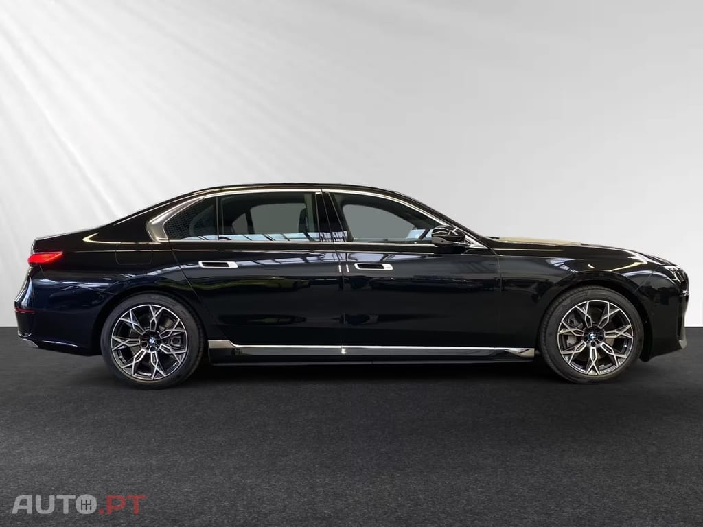 BMW 750 e xDrive