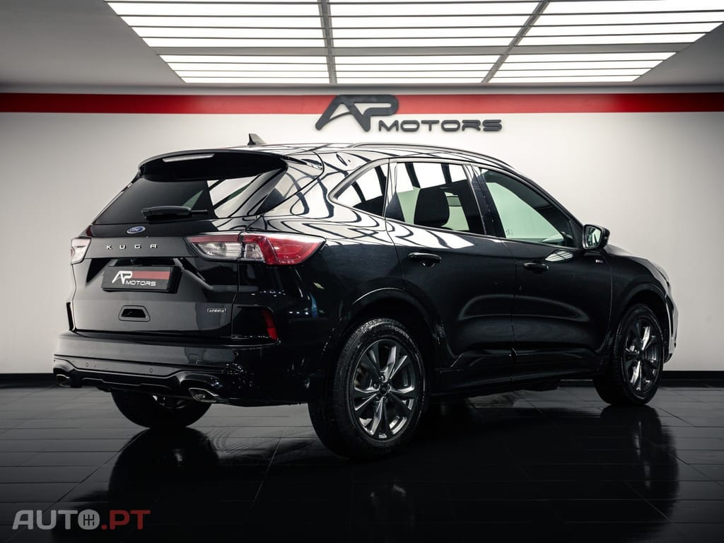 Ford Kuga 2.5 PHEV ST-Line