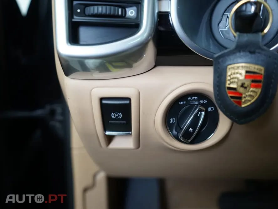 Porsche Cayenne 3.0 V6