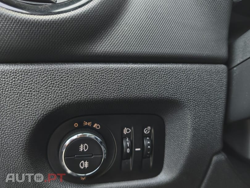 Opel Corsa 1.2 Enjoy