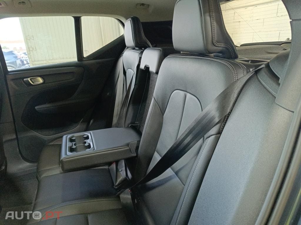 Volvo XC40 1.5 T5 PHEV Plus Bright