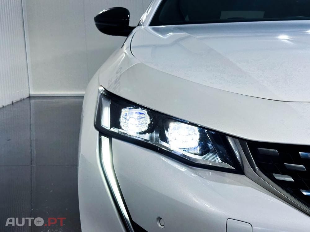 Peugeot 508 SW e-EAT8 225