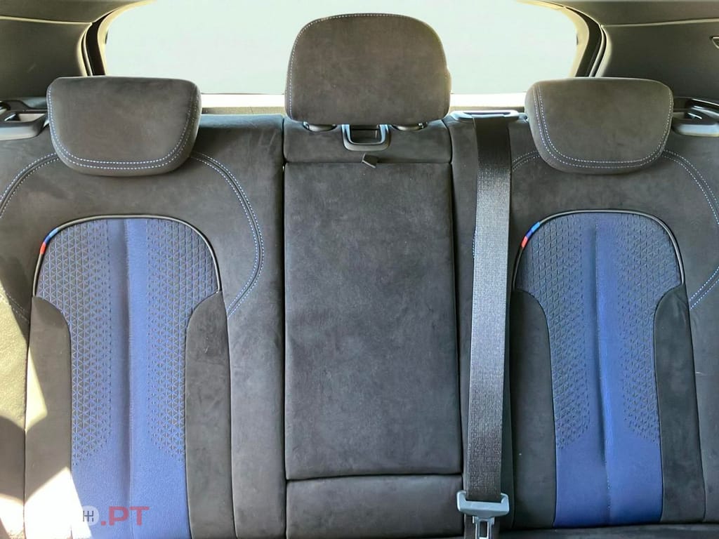 BMW 118 i Pack Desportivo M Auto