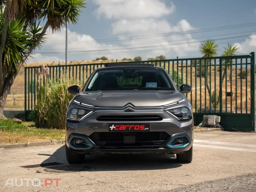 Citroen e-C4 X Shine
