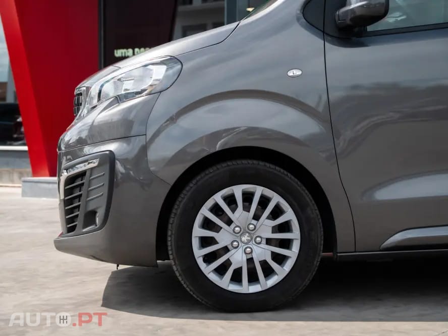 Peugeot Traveller 1.5 BlueHDi L2H1 Active Standard