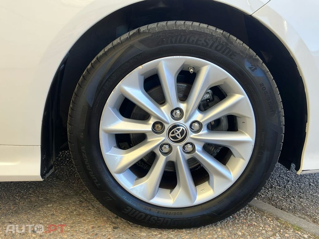 Toyota Corolla 1.5 VVT COMFORT