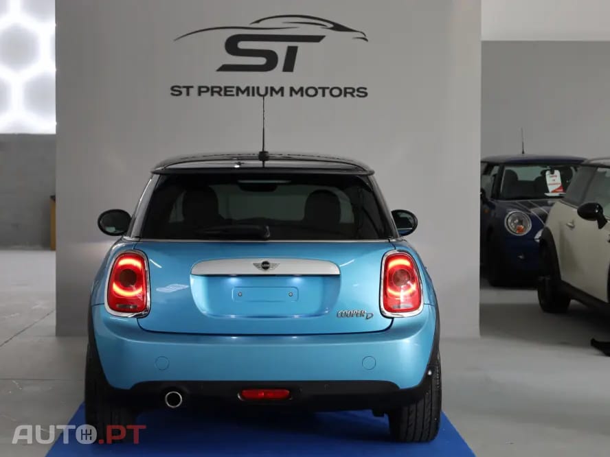 MINI Cooper Cooper D