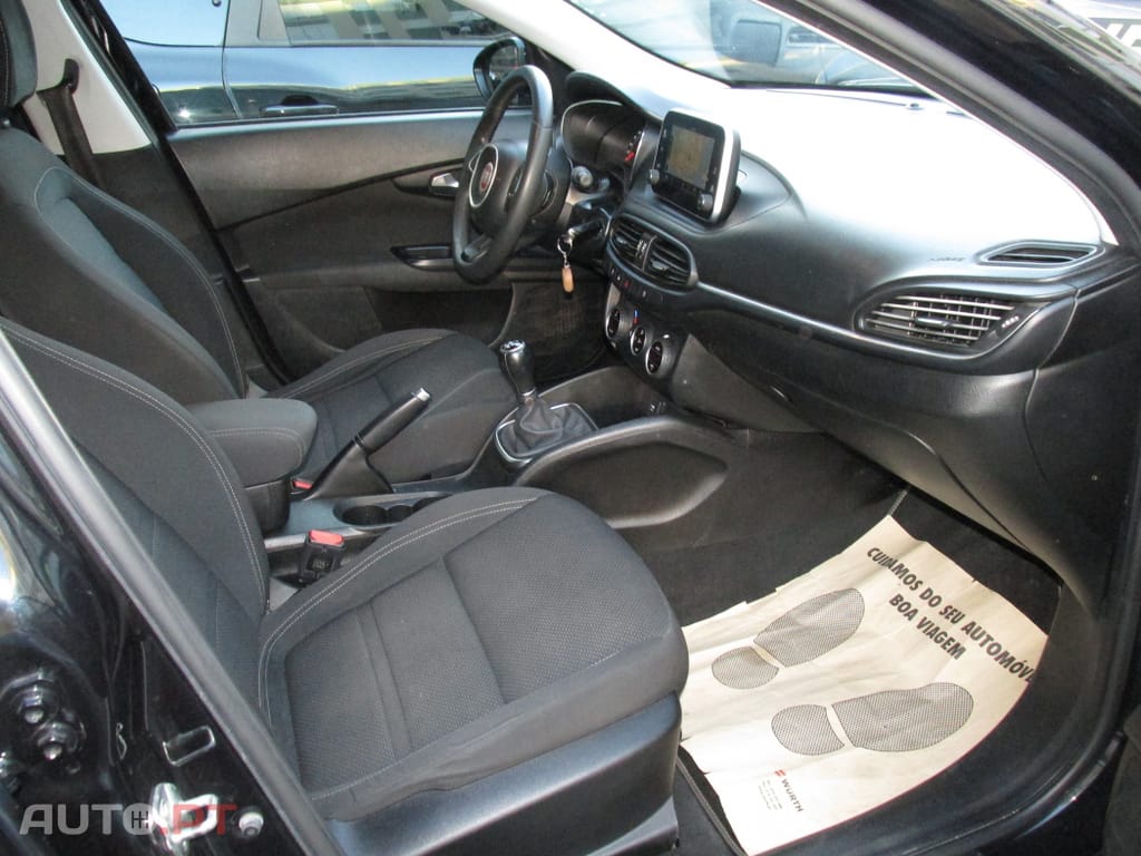 Fiat Tipo 1.3 M-Jet Lounge